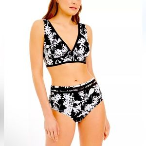 NEW TOMMY HILFIGER TWO
PIECE SWIMWEAR